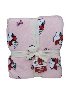 Peanuts Snoopy Twin Plush Throw Blanket Pink 60x90 By Berkshire Cozy & Soft